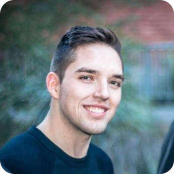 Иван Иванов